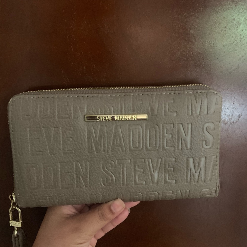 Steve Madden Wristlet Wallet